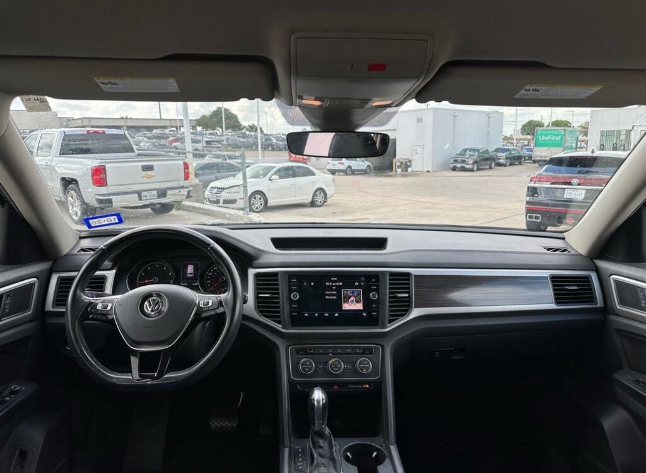 2019 Volkswagen Atlas SE FWD with Technology | Spacious 3-Row SUV | West Alabama Wholesale - Image 2
