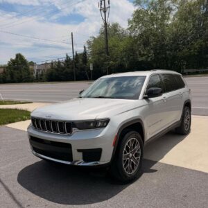 2023 Jeep Grand Cherokee Laredo L 4x4