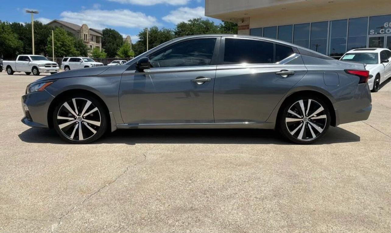 2021 Nissan Altima 2.5 SR FWD