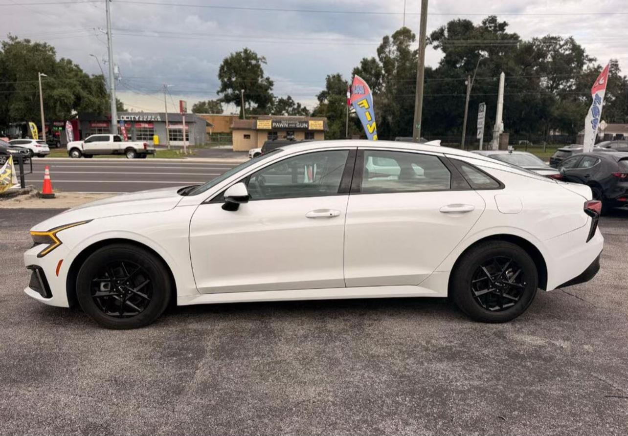 2026 Kia K5 LXS FWD - Image 8