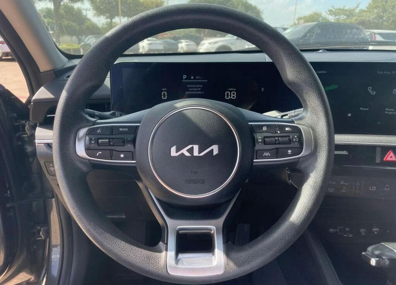 2025 Kia K5 LXS FWD - Image 3