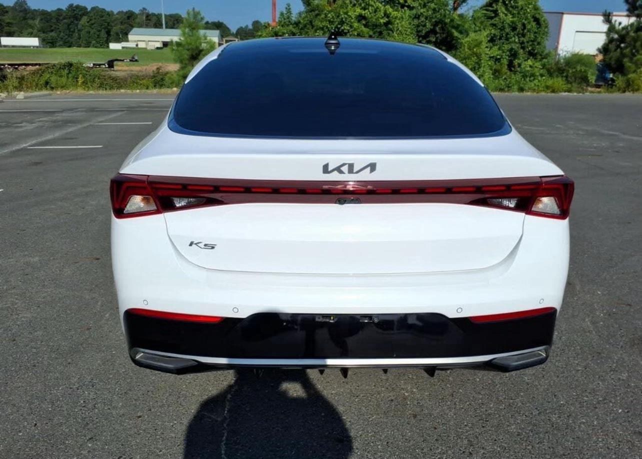 2022 Kia K5 EX FWD - Image 9