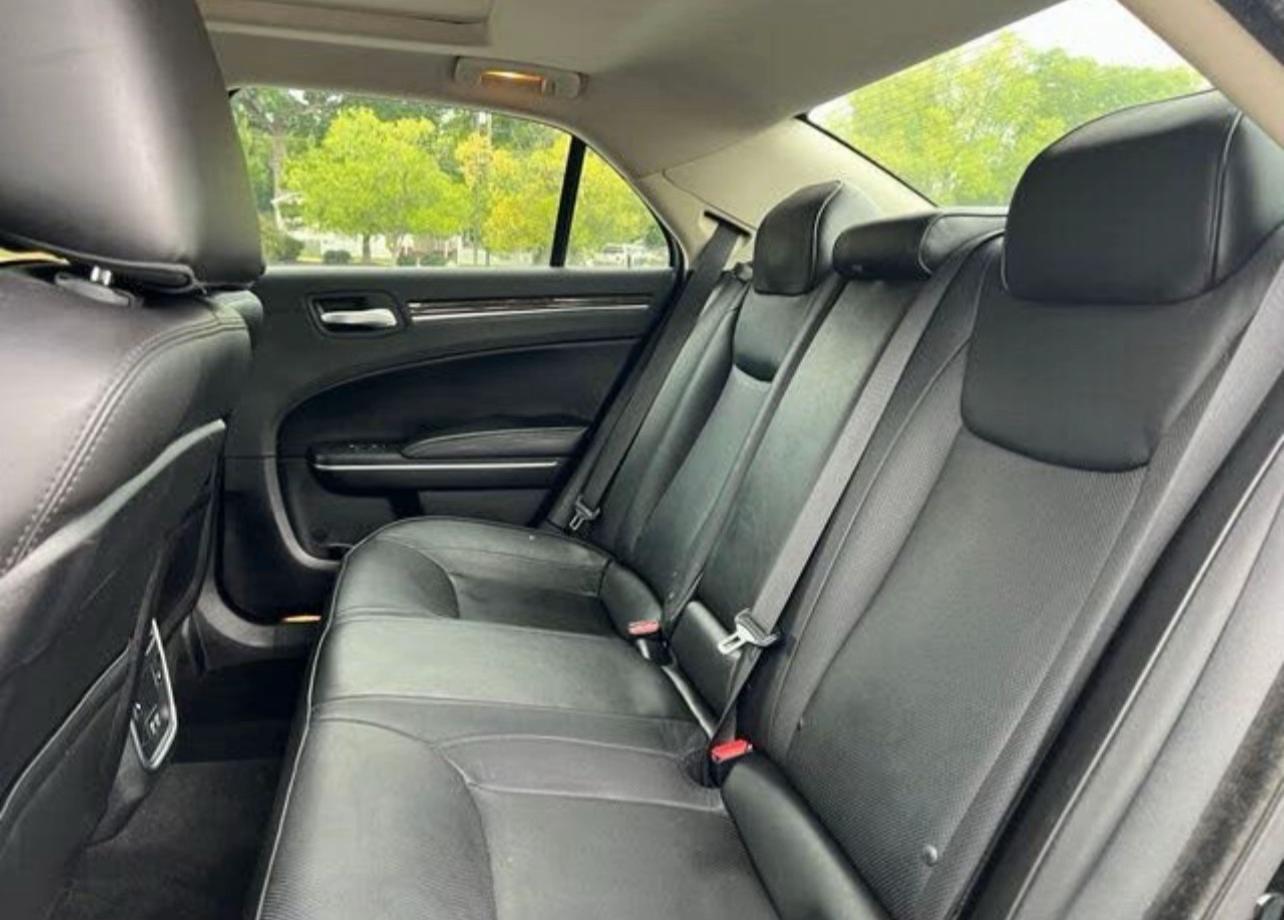 2020 Chrysler 300 Limited RWD | Luxury V6 Sedan | West Alabama Wholesale - Image 9