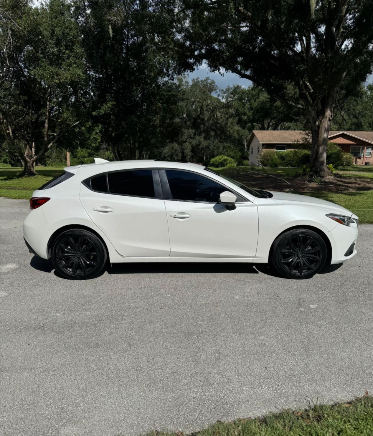 2016 MAZDA3 S GRAND TOURING HATCHBACK - Image 10