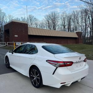 2018 Toyota Camry SE | Beautiful & Ready to Go | West Alabama Wholesale