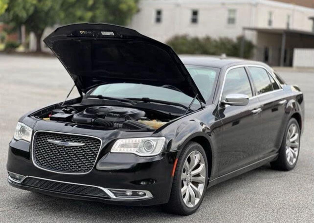 2020 Chrysler 300 Limited RWD | Luxury V6 Sedan | West Alabama Wholesale - Image 3