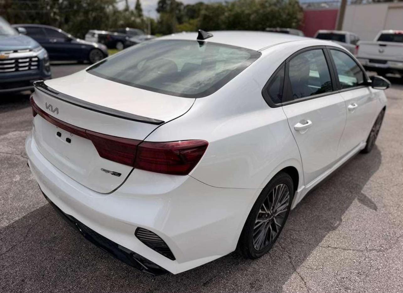 2023 Kia Forte GT-Line FWD - Image 10