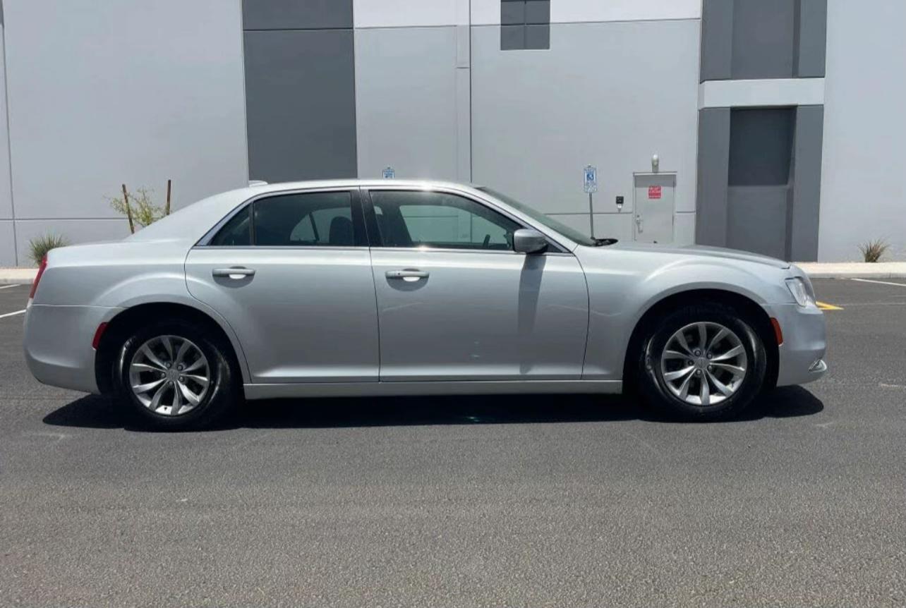 2019 Chrysler 300 Touring RWD | Stylish V6 Sedan | West Alabama Wholesale
