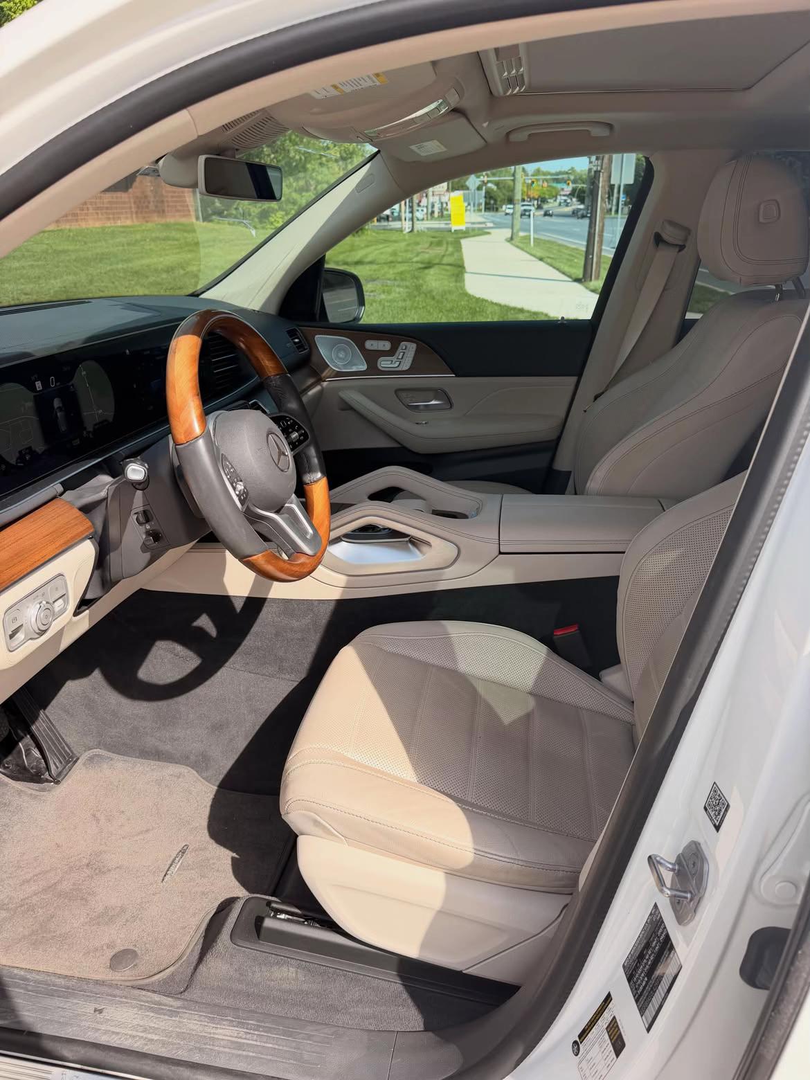 2020 Mercedes-Benz GLE 450 4MATIC | Luxury 3-Row SUV | West Alabama Wholesale - Image 4