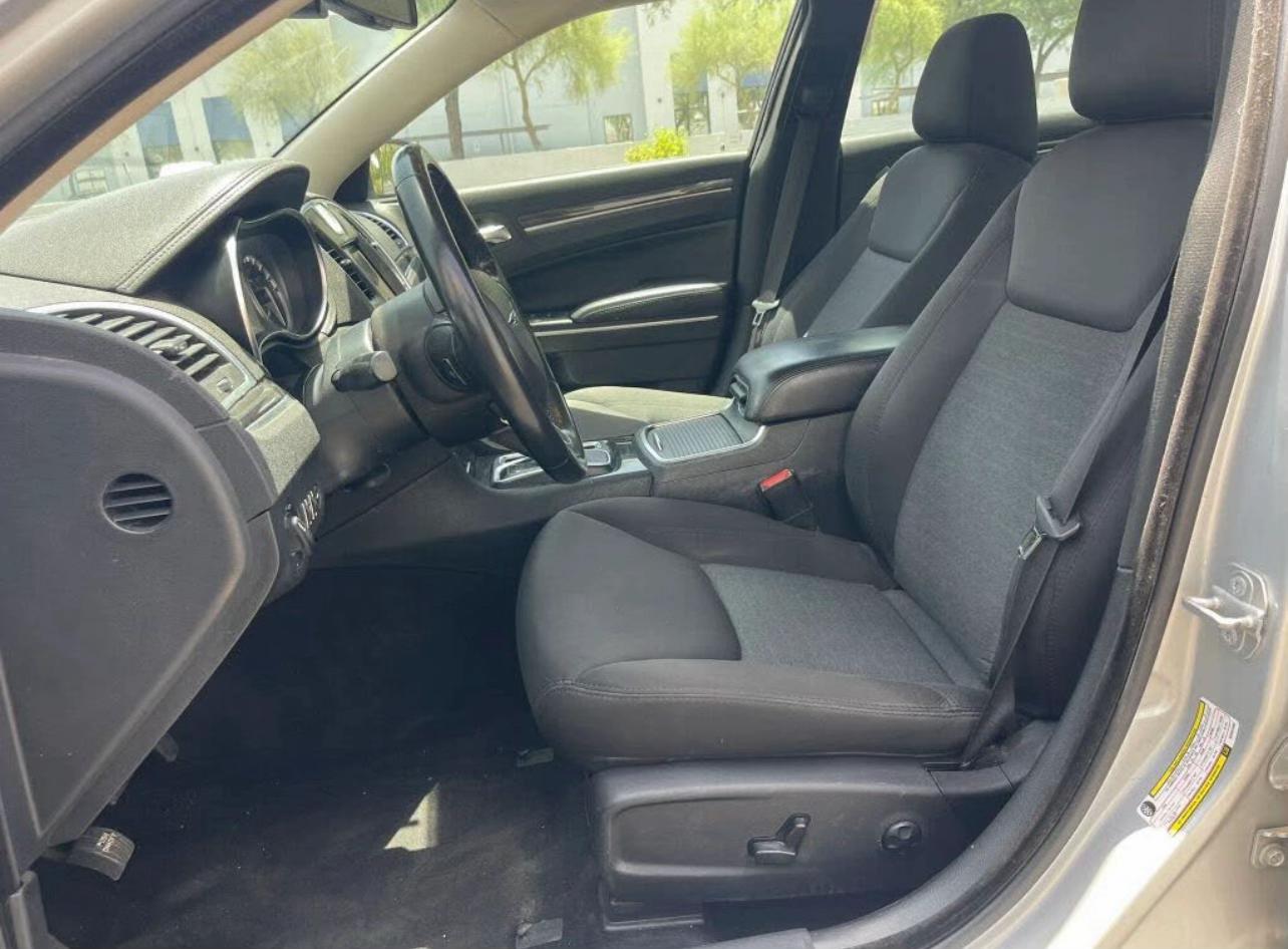 2019 Chrysler 300 Touring RWD | Stylish V6 Sedan | West Alabama Wholesale - Image 4