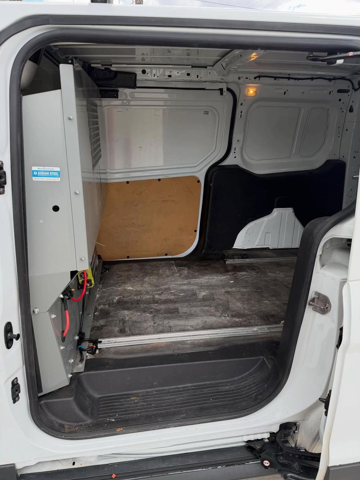2016 Ford Transit Connect XLT - Image 3