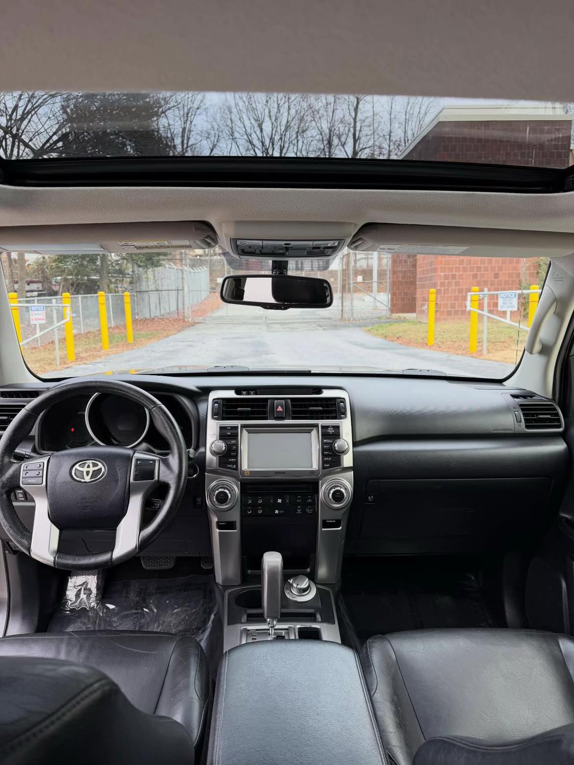 2012 Toyota 4Runner Limited 4x4 - Image 5
