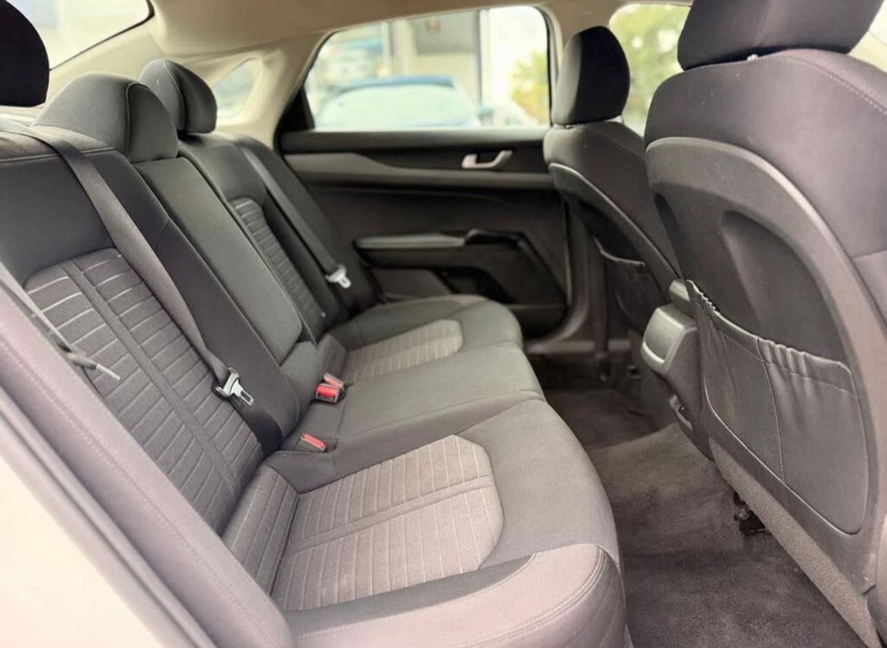 2026 Kia K5 LXS FWD - Image 6