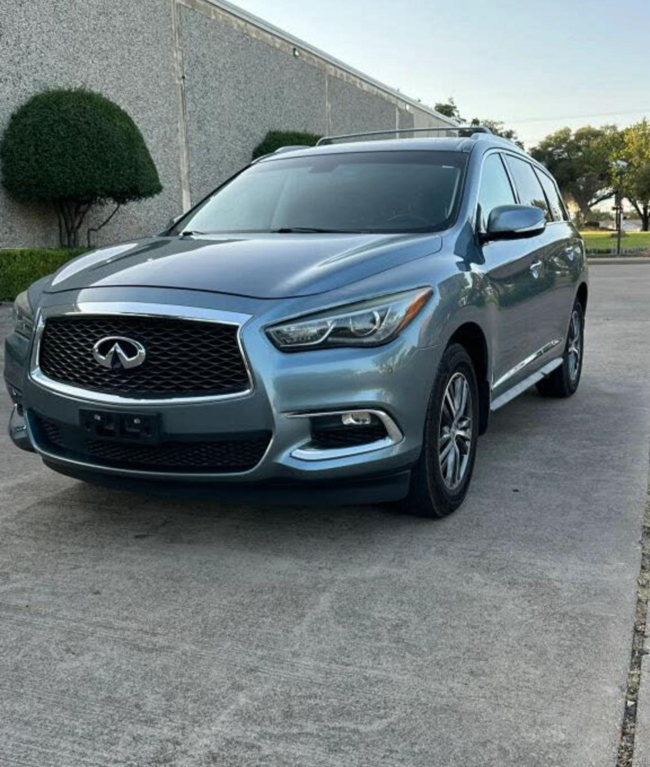 2015 INFINITI QX80 AWD