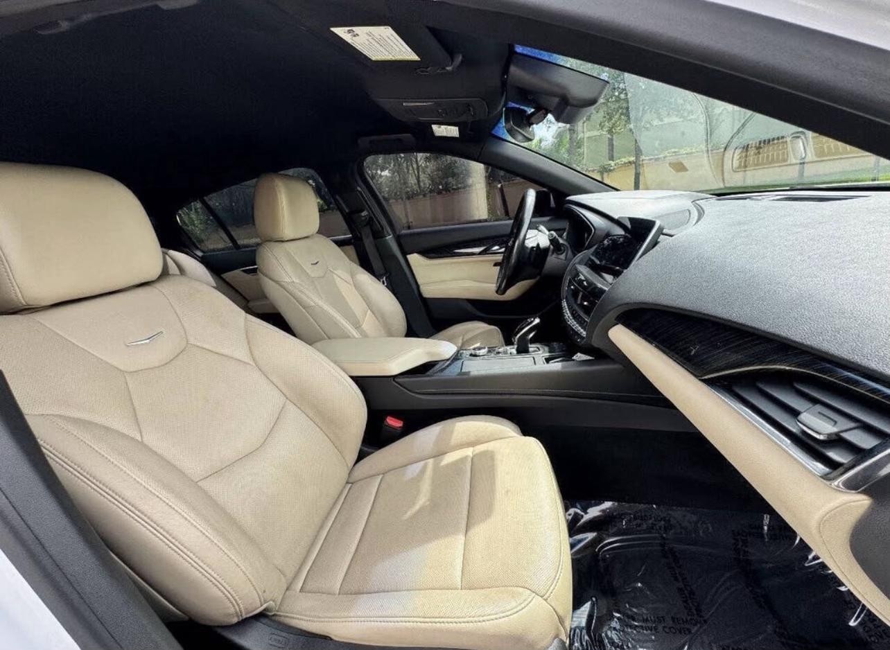 2023 Cadillac CT5 Premium Luxury AWD - Image 4