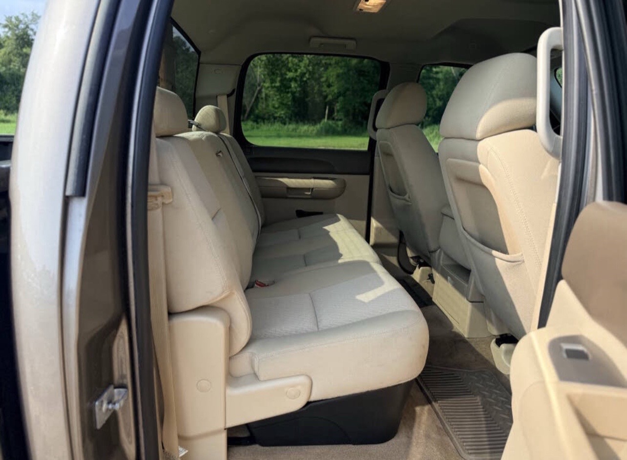 2012 Chevrolet Silverado 1500 LT RWD Crew Cab | Built to Work, Ready to Go | West Alabama Wholesale - Image 2