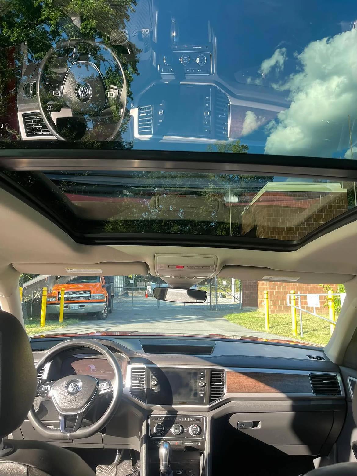2019 VOLKSWAGEN ATLAS SEL PREMIUM AWD - Image 2