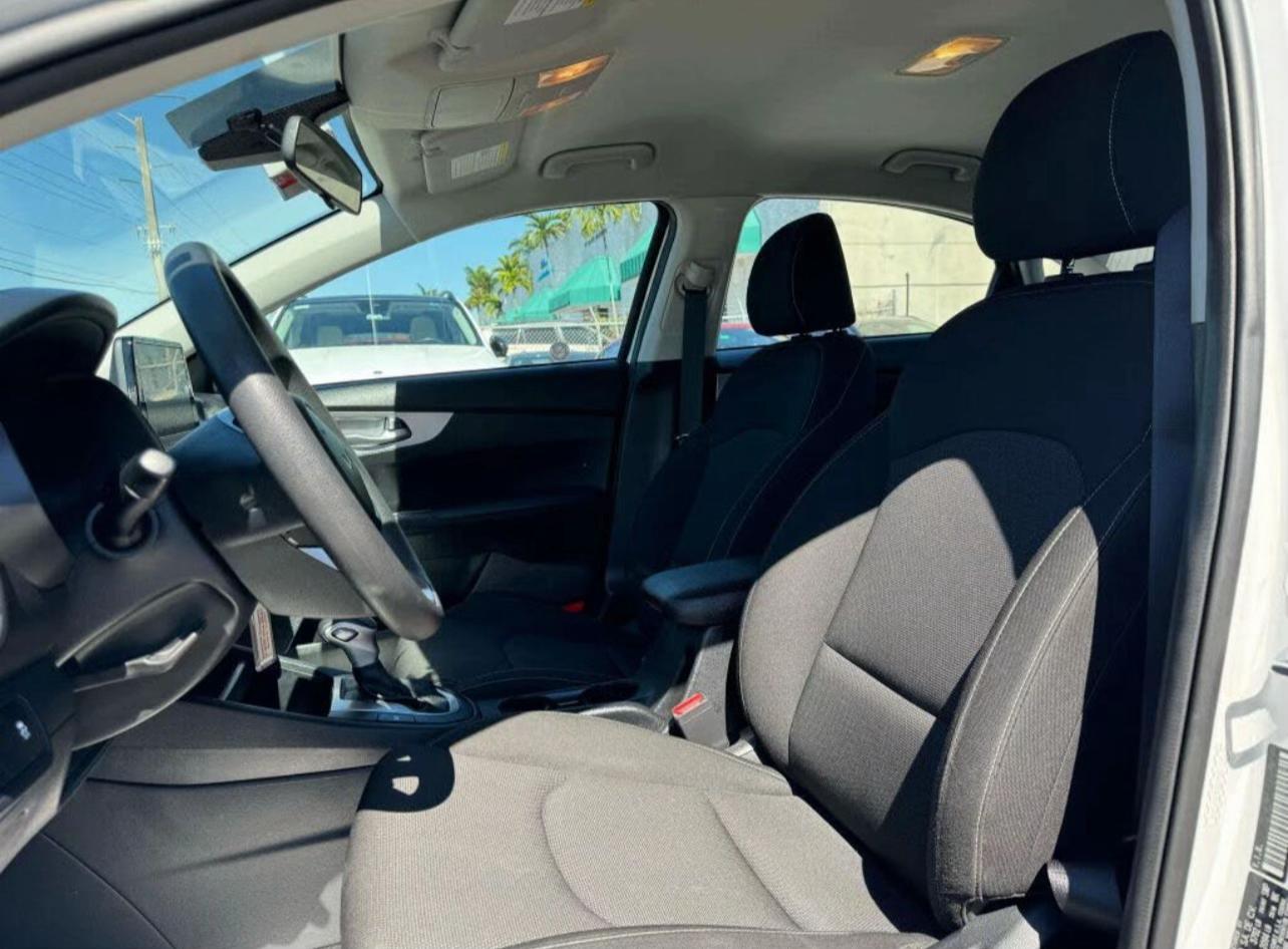2023 Kia Forte LX FWD - Image 6