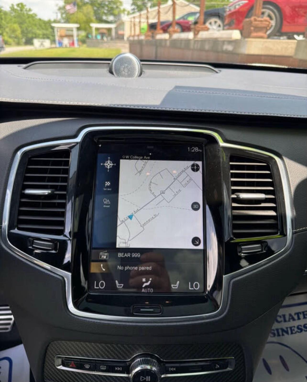 2019 Volvo XC90 T6 R-Design AWD | Luxury, AWD, Low Miles & Sporty Style | West Alabama Wholesale - Image 14