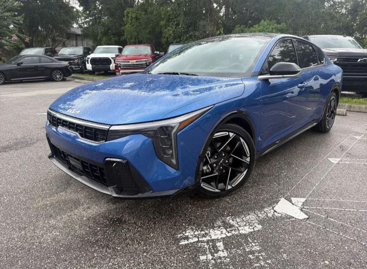2025 Kia K4 GT-Line FWD