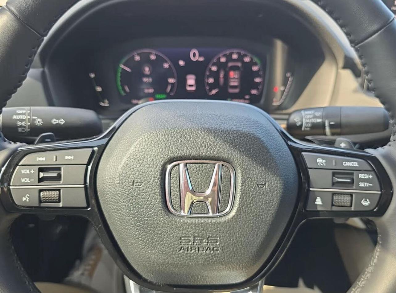 2023 Honda Accord Hybrid Touring FWD | Excellent Luxury Hybrid Sedan | West Alabama Wholesale - Image 6