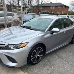 2019 Toyota Camry SE FWD