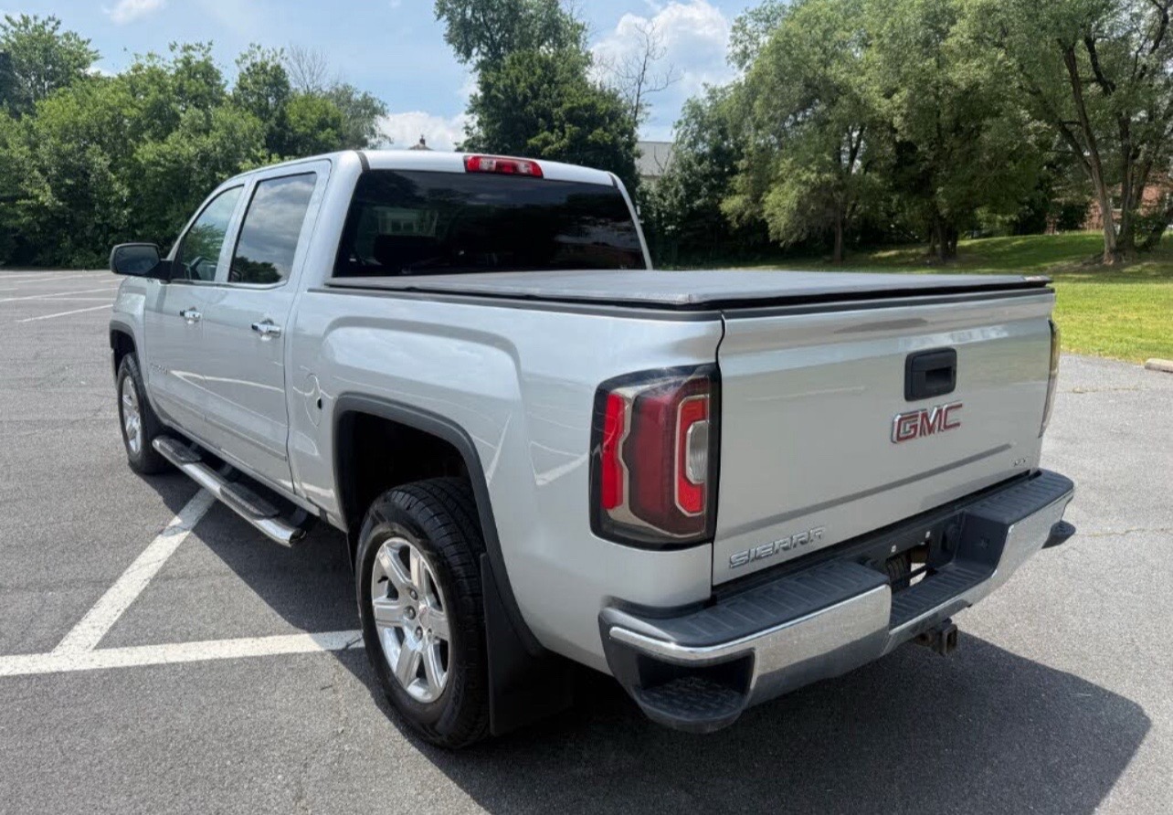 2018 GMC Sierra 1500 SLT 4WD | Excellent Premium Crew Cab Pickup | West Alabama Wholesale - Image 10