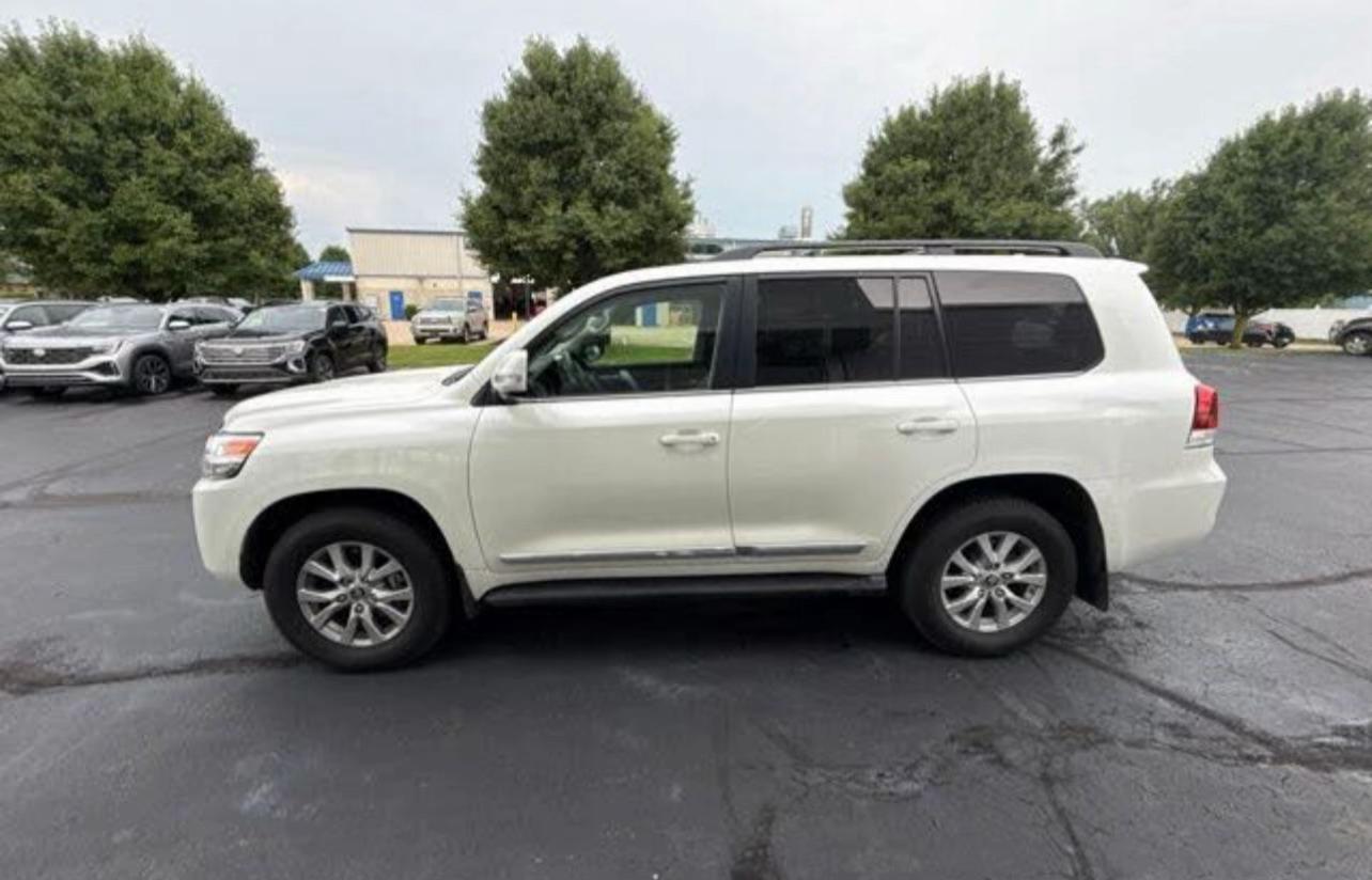 2016 Toyota Land Cruiser AWD | Excellent Luxury Off-Road SUV | West Alabama Wholesale - Image 10
