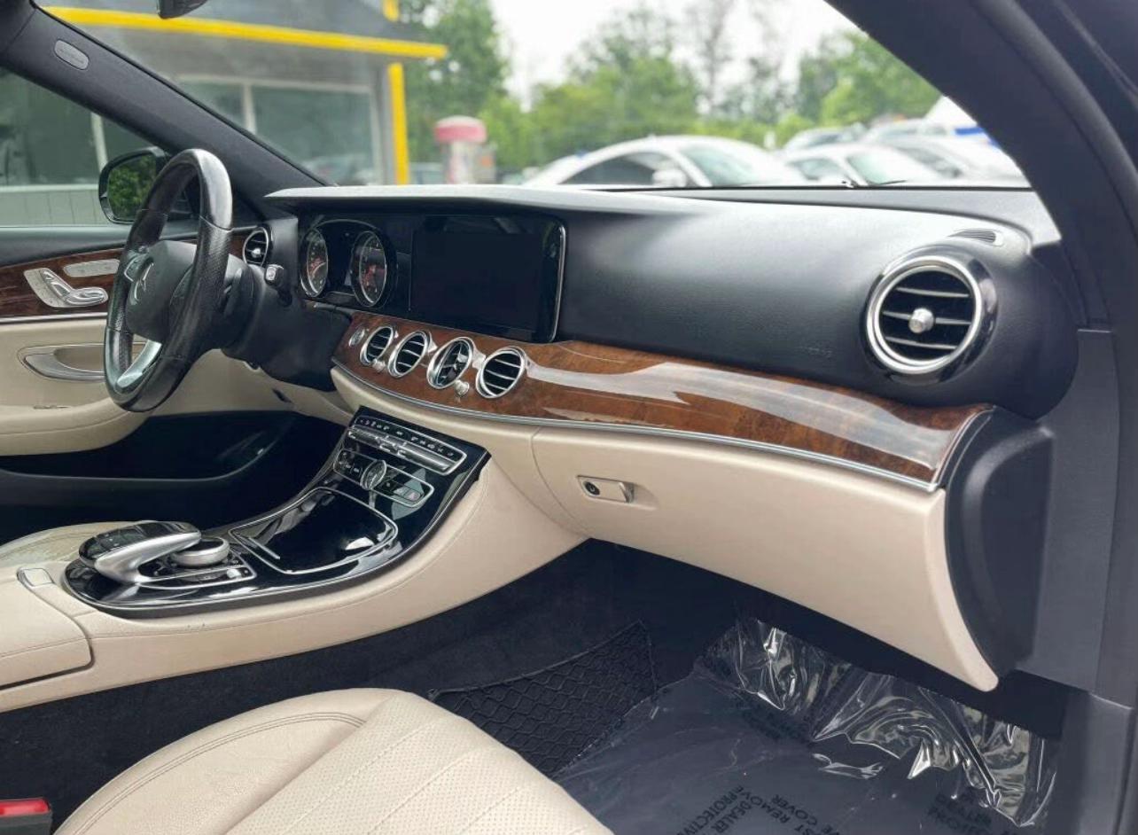 2017 Mercedes-Benz E 300 4MATIC AWD | Excellent Luxury Sedan | West Alabama Wholesale - Image 5