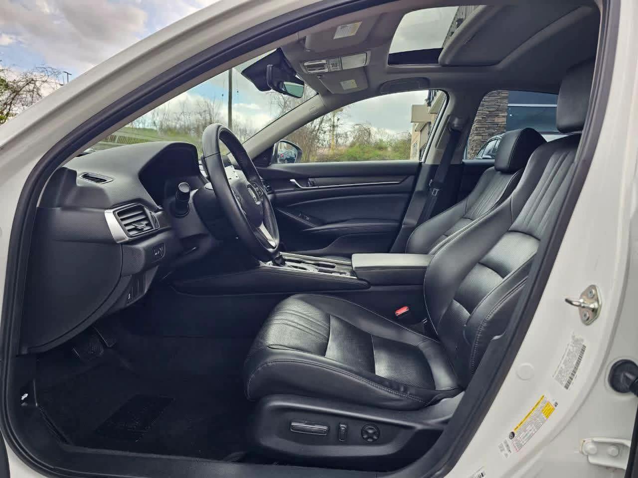 2018 Honda Accord EX-L with Navigation | Comfort, Performance & Modern Technology | West Alabama Wholesale - Image 6