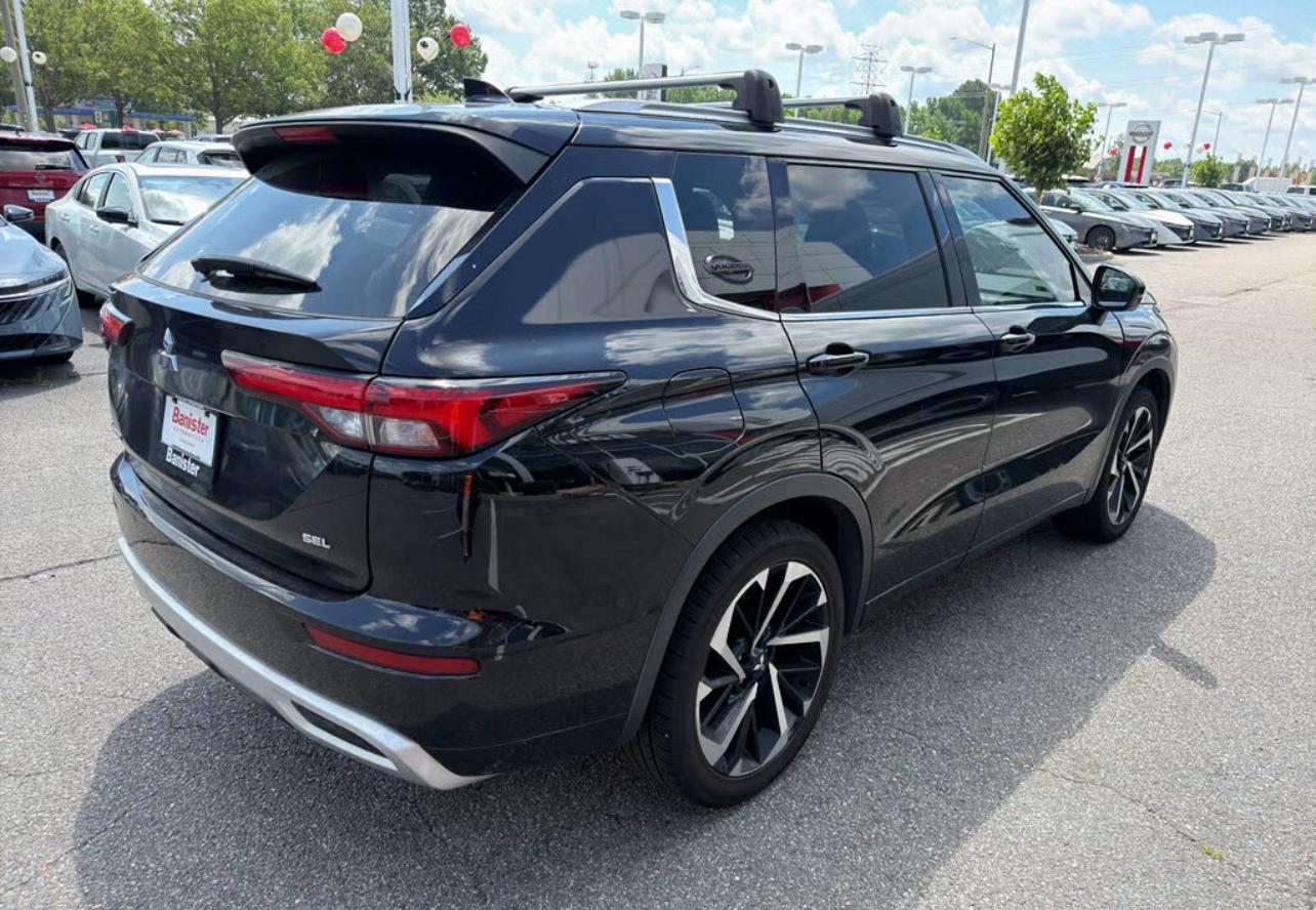 2022 Mitsubishi Outlander SEL FWD