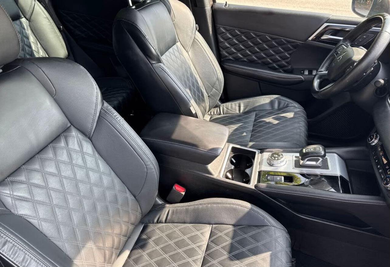 2022 Mitsubishi Outlander SEL FWD | Stylish SUV with Modern Features & Family-Friendly Space | West Alabama Wholesale - Image 5