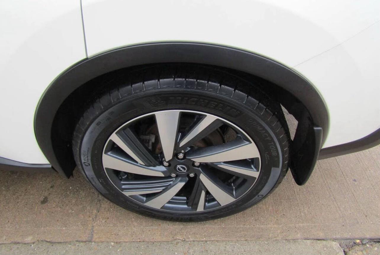 2023 Nissan Murano SL AWD – Low Miles, Luxury Feel & V6 Power! 🔥🤍If you’ve been looking for a newer SUV with low miles, premium comfort, strong V6 performance, and All-Wheel Drive, this 2023 Nissan Murano SL AWD is a really nice option. The Pearl White TriCoat exterior gives it a clean luxury look, while the Graphite gray interior adds that upscale feel inside. With only 32,410 miles, this Murano still has plenty of life left and gives you the kind of comfort, space, and smooth ride people love about Nissan’s midsize SUVs. Add in the 260 horsepower V6, AWD capability, and loaded SL trim, and you’ve got an SUV that feels refined, powerful, and ready for everyday driving, road trips, or family use.🔥 Vehicle InformationYear: 2023Make: NissanModel: MuranoTrim: SL AWDBody Type: SUV / CrossoverMileage: 32,410 milesCondition: UsedPrice: $17,000 cash dealDown Payment: $1,500Monthly Payment: $400Exterior Color: Pearl White TriCoatInterior Color: Gray (Graphite)VIN: 5N1AZ2CS7PC125732Stock Number: 125732⚙️ Performance & Fuel EconomyEngine: 260 hp 3.5L V6Horsepower: 260 hpTransmission: 7-Speed CVTDrivetrain: All-Wheel DriveFuel Type: GasolineFuel Tank Size: 19 gallonsCombined MPG: 23 MPGCity MPG: 19 MPGHighway MPG: 27 MPG🛡️ Safety FeaturesABS BrakesAdaptive Cruise ControlBackup CameraBlind Spot MonitoringCurtain AirbagsDriver AirbagFront Side AirbagsParking SensorsPassenger AirbagRear Side Airbags📏 Measurements & SpaceDoors: 4 doorsFront Legroom: 40 inBack Legroom: 38 inCargo Volume: 32 cu ft✨ Loaded Options & FeaturesAlloy WheelsBluetoothHeated SeatsLeather SeatsNavigation SystemRemote Start✅ Clean Title — No salvage, no rebuilt, no flood history. Ready to register, finance, and insure with confidence.✅ 1 Year Warranty Included✅ Shipping available to all 50 states 🇺🇸✅ Vehicle is delivered on an 18-wheeler with no extra miles added✅ You get 4 days to inspect and test drive after delivery💰 Financing Available – Buy Here Pay Here / In-House FinancingNo credit check. No stress.All you need is your down payment + valid driver’s license to get started.💳 Payment Methods Accepted:Cash App • Apple Pay • Chime • Zelle📍 West Alabama Wholesale3010 Skyland Blvd E, Tuscaloosa, AL, United States, Alabama🌐 Website: westalabamawholesales.com📧 Email: devinwhitethesalesman@gmail.com📱 WhatsApp only: +1 (336) 612-7535This 2023 Nissan Murano SL AWD is a great choice for somebody who wants a newer midsize SUV that feels upscale, drives smooth, and has the power to back it up. The heated leather seats, navigation, remote start, blind spot monitoring, adaptive cruise control, parking sensors, and AWD make it a very comfortable and practical SUV to own. If you want something stylish enough to turn heads but comfortable enough for everyday life, this Murano is a smart buy. Message me now before it’s gone! 🔥#Nissan #Murano #NoCreditCheck #BuyHerePayHere #NissanMurano m - Image 2