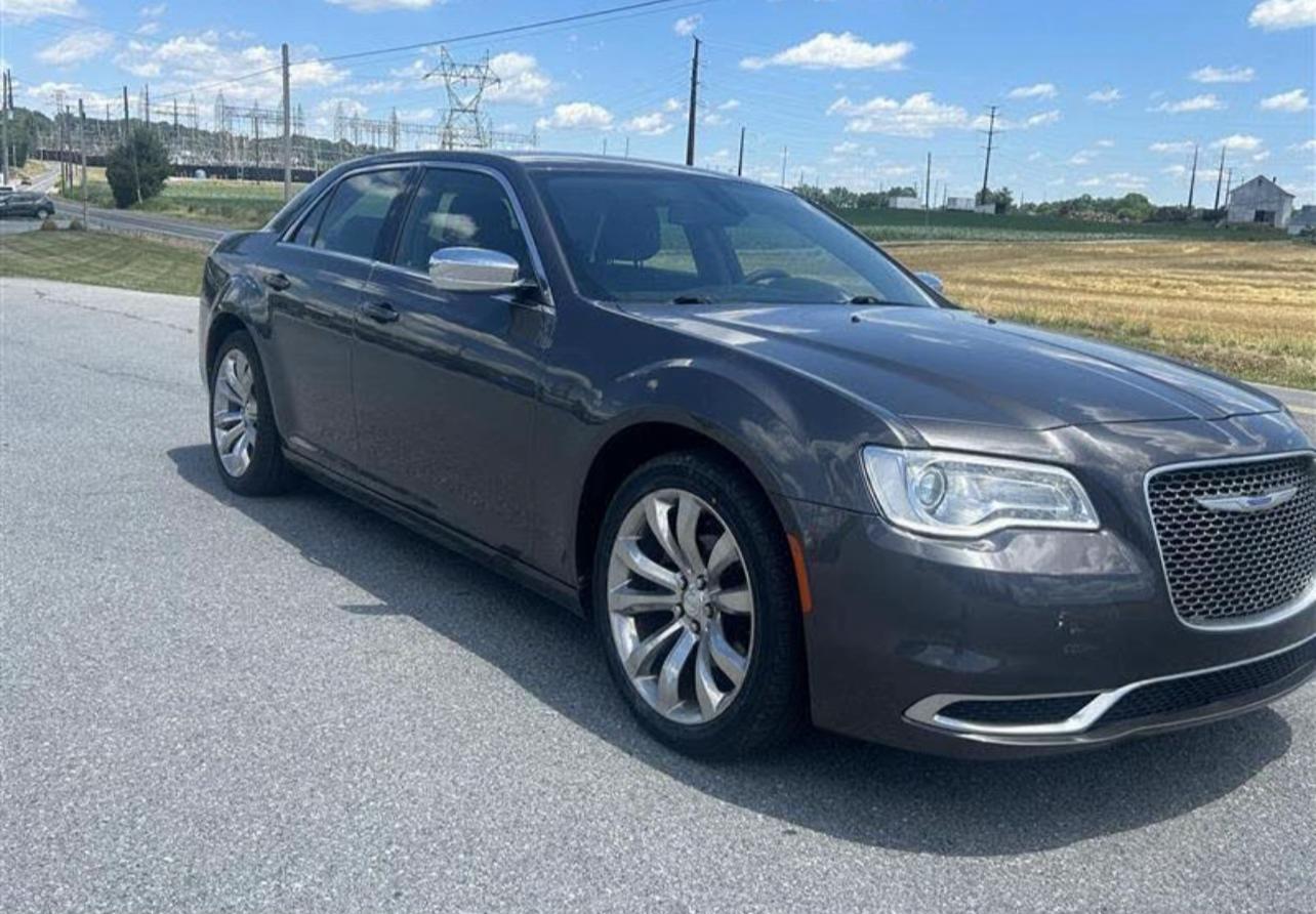 2019 Chrysler 300 Touring RWD