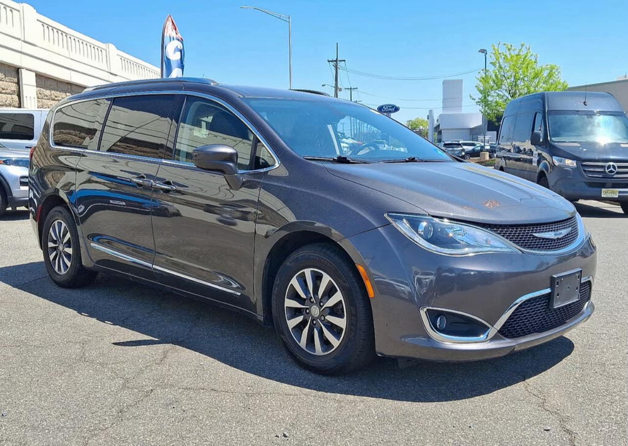 2020 Chrysler Pacifica Touring L Plus FWD | Comfort, Space & Style for the Whole Family | West Alabama Wholesale - Image 10