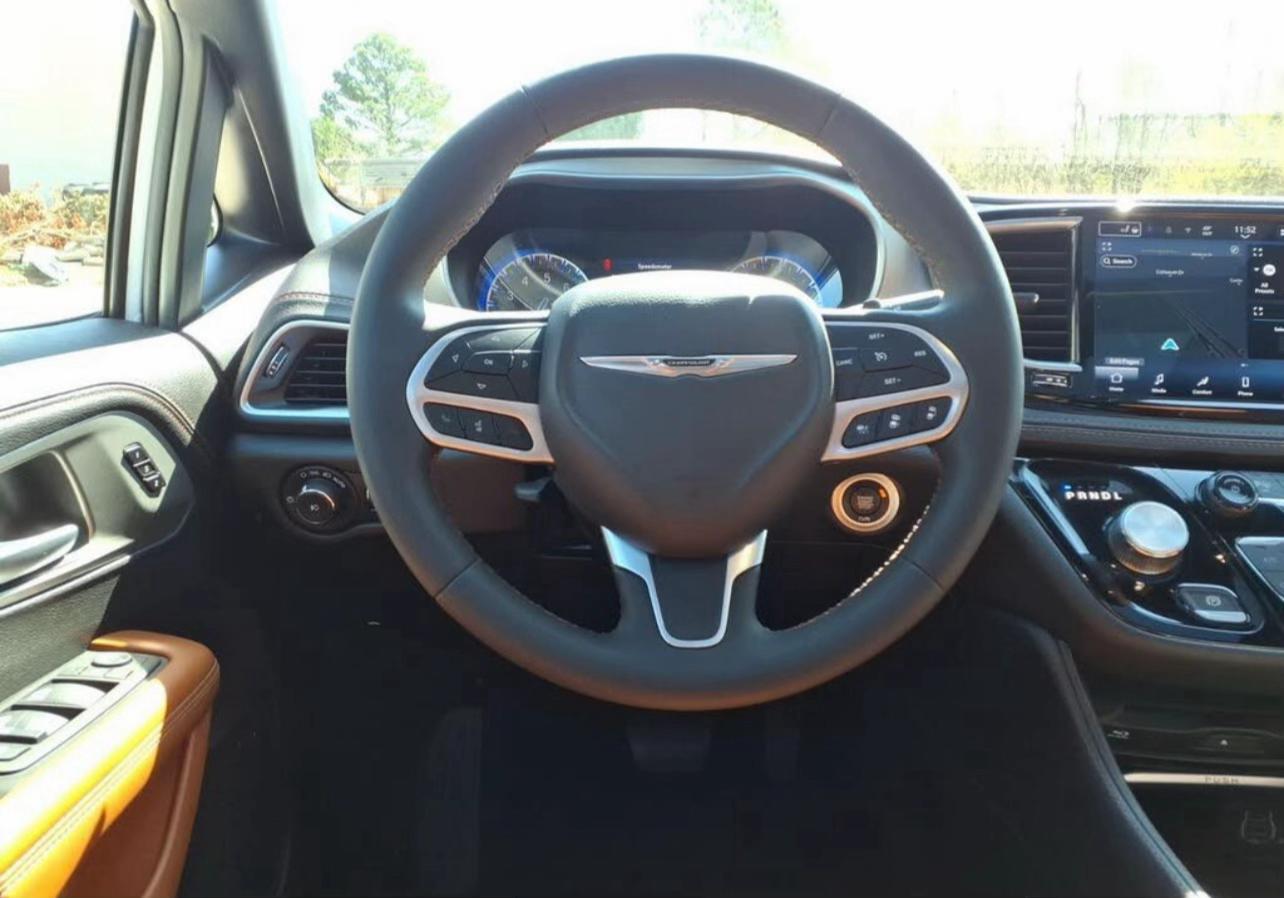 2024 Chrysler Pacifica Pinnacle FWD | Top-of-the-Line Luxury Family Van | West Alabama Wholesale - Image 13